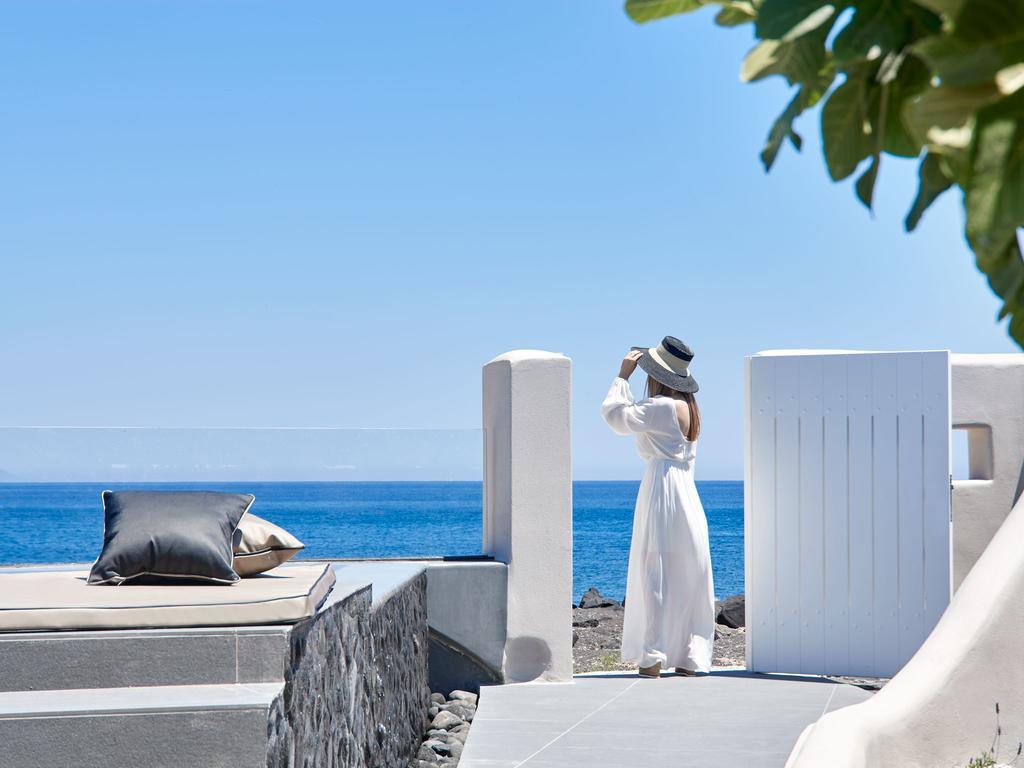 Incognito Beach Villa Santorini Kamári Exterior foto