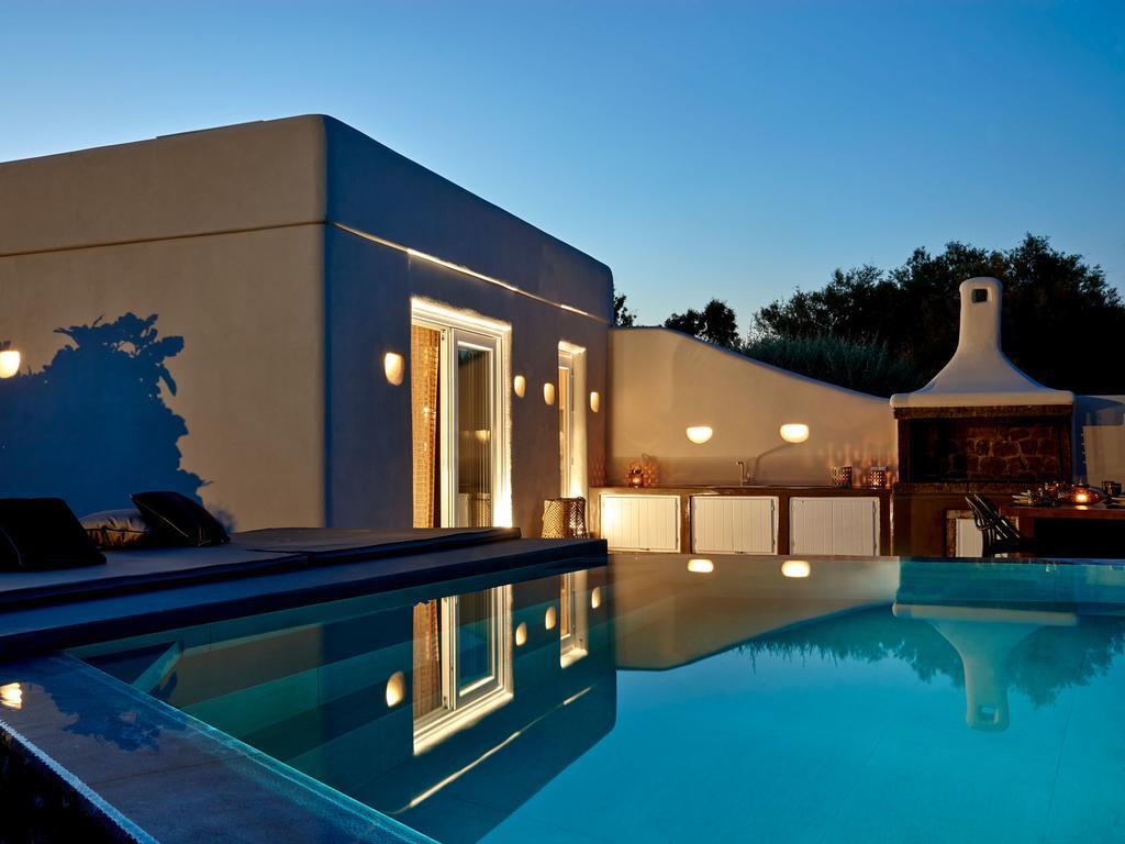 Incognito Beach Villa Santorini Kamári Exterior foto